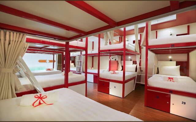 Hanoi High Five Hostel