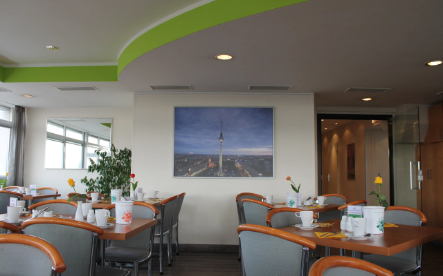 Enjoy Hotel am Studio