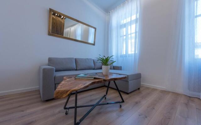 1571_Suites A1