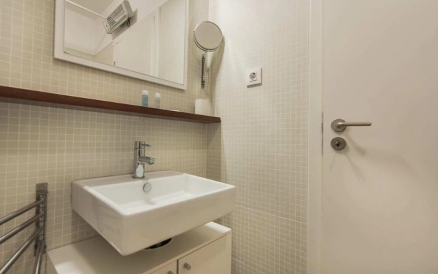 Comfortable Apartment in Campo Pequeno