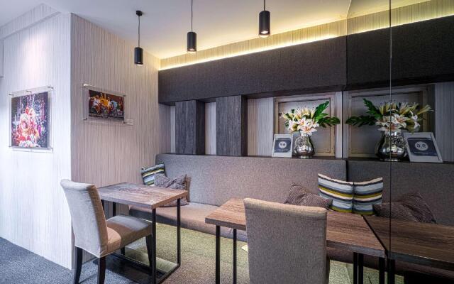 CUBE Boutique Capsule Hotel @ Chinatown