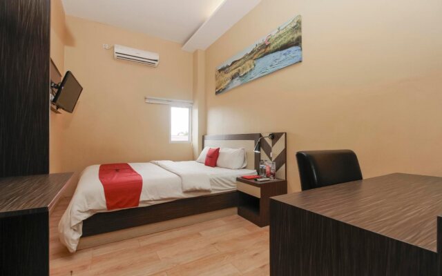 RedDoorz Plus near Bundaran Besar Palangkaraya