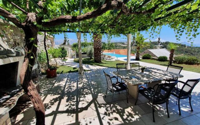Villa Shiraz