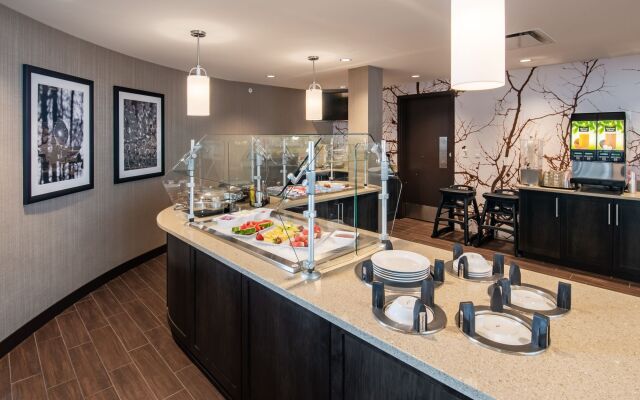 Staybridge Suites Saskatoon - University by IHG