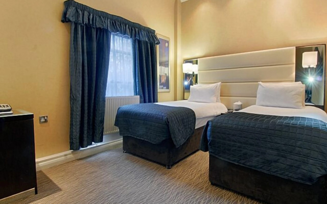 Park Grand Hyde Park