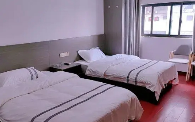 Haoyouyuan Holiday Hotel