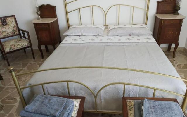 Casa IRIS 800 metri dal mare