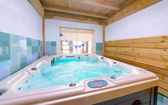 Ganghwa Izba Pension