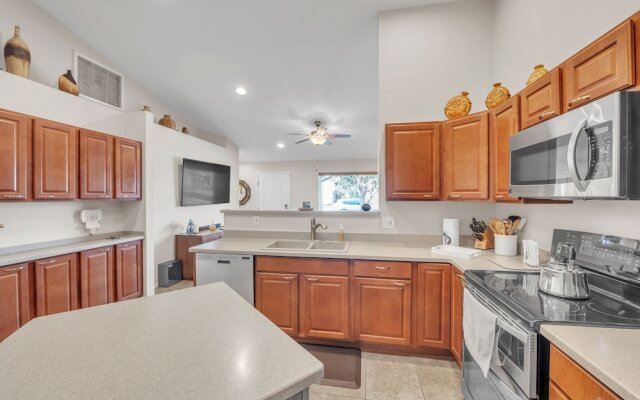 Summer All Year Round 2 Bedroom Home by RedAwning