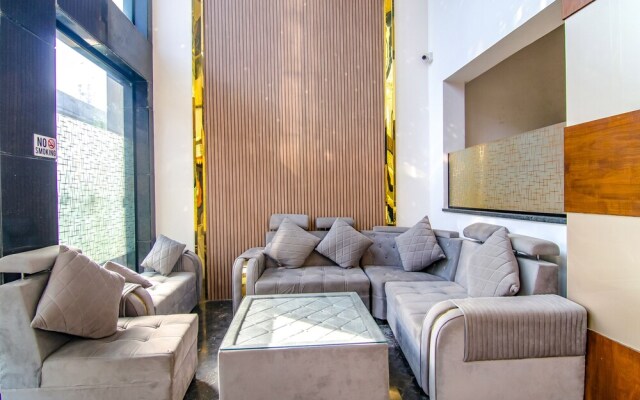 Fabhotel Prime K9 Crown