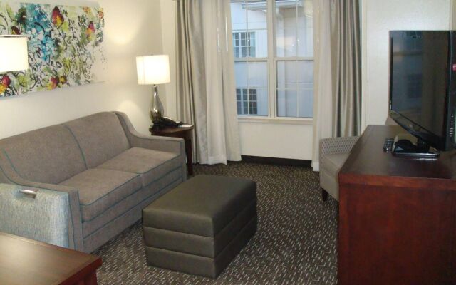 Homewood Suites by Hilton Newark-Cranford