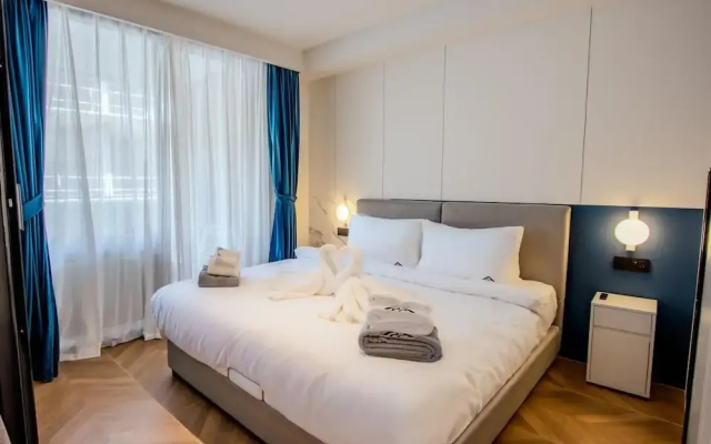 Beachfront 189/243 One-bedroom Residence
