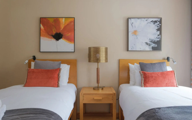 Eyre Square Townhouse