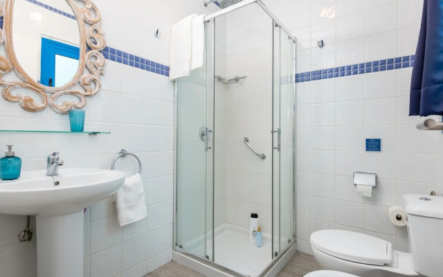 Riva Guest House Los Abrigos