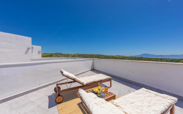 Views, Terrace & Pool - Fibre WIFI - SimplyTarifa