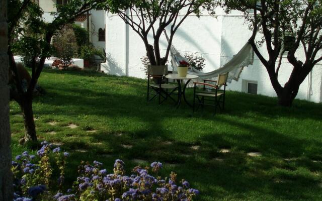 Scorpios Hotel & Suites