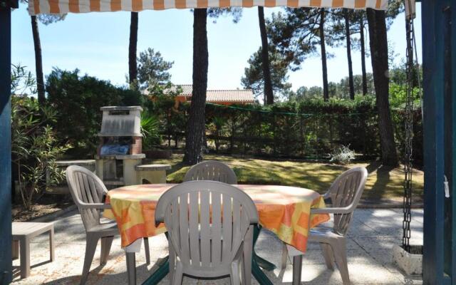 Agréable petite maison avec jardin - 1201