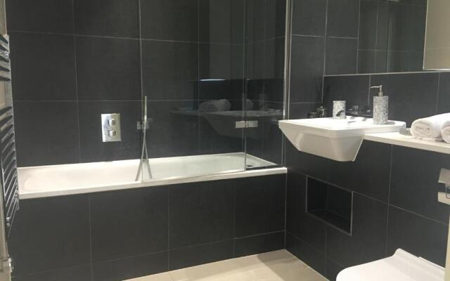 Grand Serviced Apartments*****