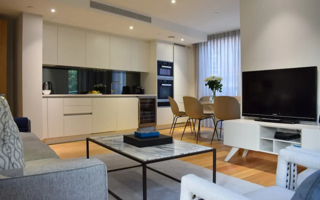 3 Bedroom Flat in Westminster