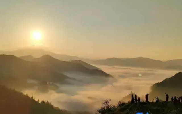 Zhaoxing Dongzhai Guiyu View Inn
