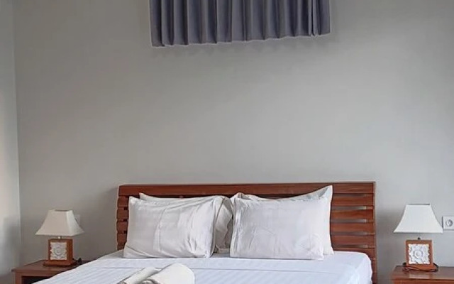 Sarining 2BR Villa with Pool
