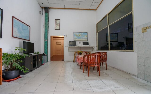 OYO 1216 Hotel Sejati