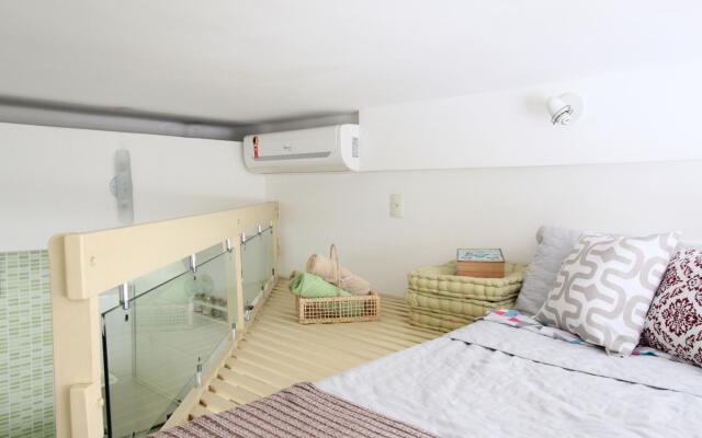 Pineapples A923 | Studio in Copacabana Z2