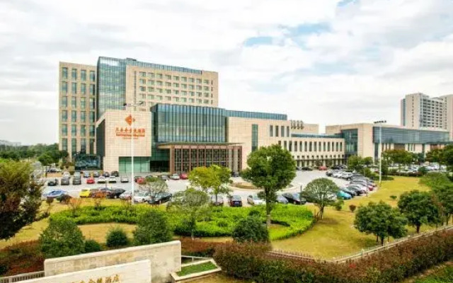 Sanfangxiang Jinling Hotel