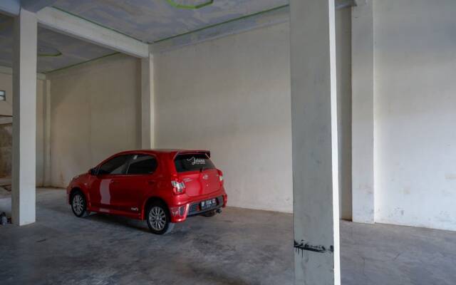 RedDoorz @ Jalan Jenderal Sudirman Palopo
