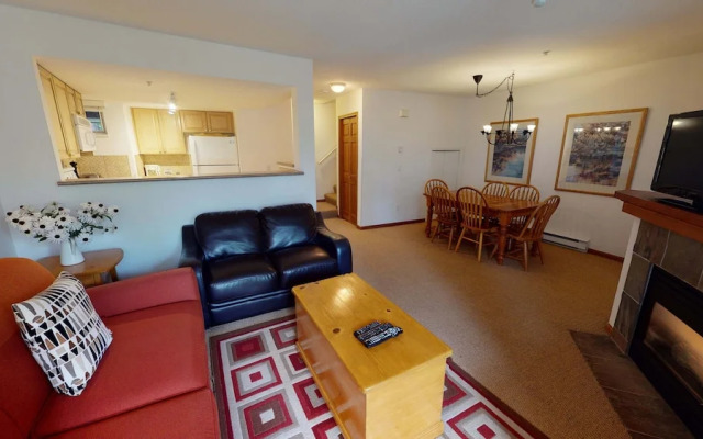 Stoney Creek Lagoon - Whistler Premier