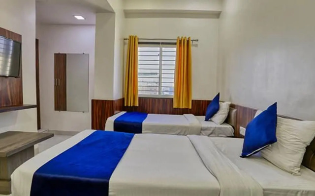 FabHotel Ten Eleven Grand