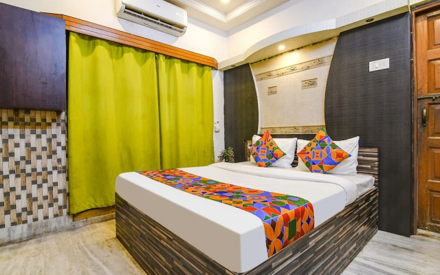 Fabexpress Avenue Villa