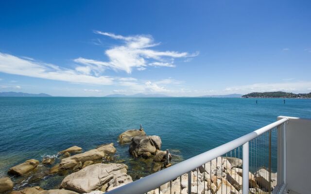 1 Bright Point Apartment 4202