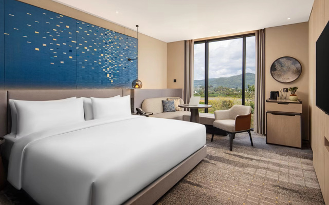 Crowne Plaza Labuan Bajo by IHG – Guest Rooms – Labuan Bajo