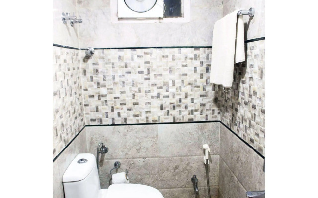 Vista Rooms At M.P Nagar
