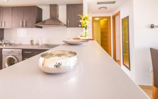 Beautiful 2 Bedroom Apartment - EO6821MM