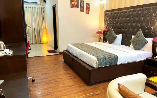 Hotel Mansarover Paradise