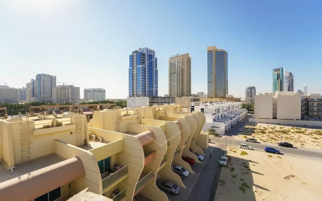 KeyHost - Beverly Residence JVC - K422