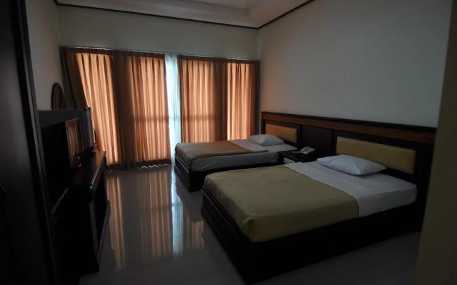 Surya Kencana Seaside Hotel