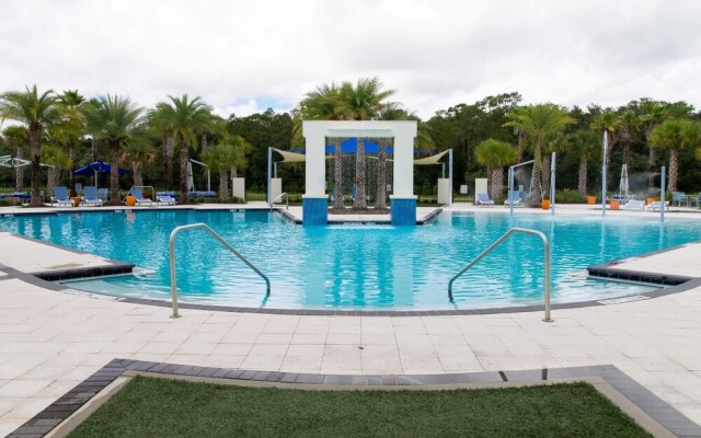 6BR Luxury Home w Private Pool BBQ