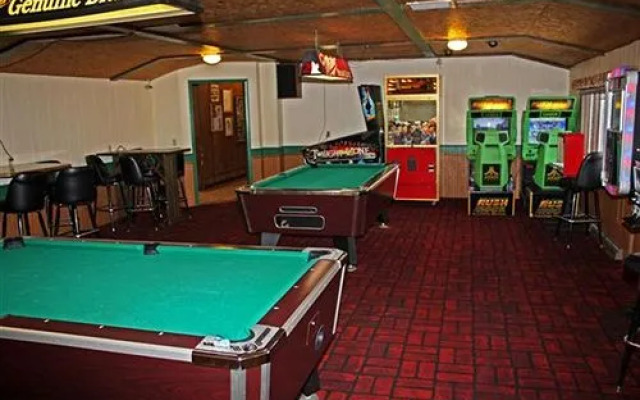 Oneida Village Inn