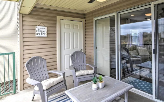 Branson Retreat w/ Balcony & 18-hole Golf Course!