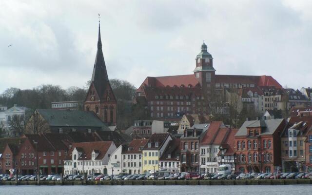 Ferienwohnung in weißer Villa am Kliff