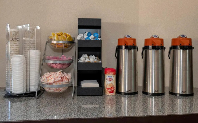 Red Roof Inn Columbus - Grove City