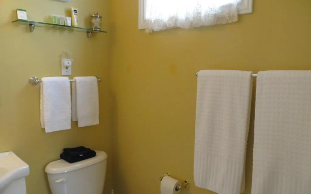 Redwood Bed and Breakfast