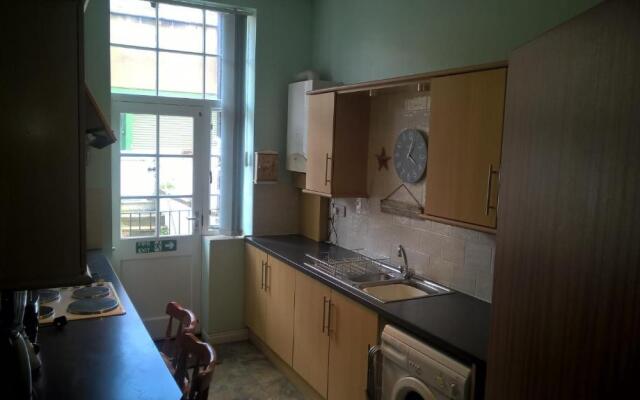Crown Spa Apartment 13
