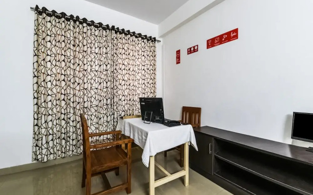 OYO 16653 Green City Service Apartment