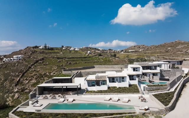 Ezio Bo Luxury Living