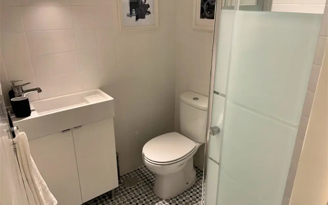 Beautiful flat with balcony & Great location