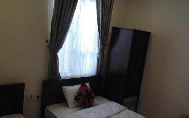Cau Rong 2 Hotel